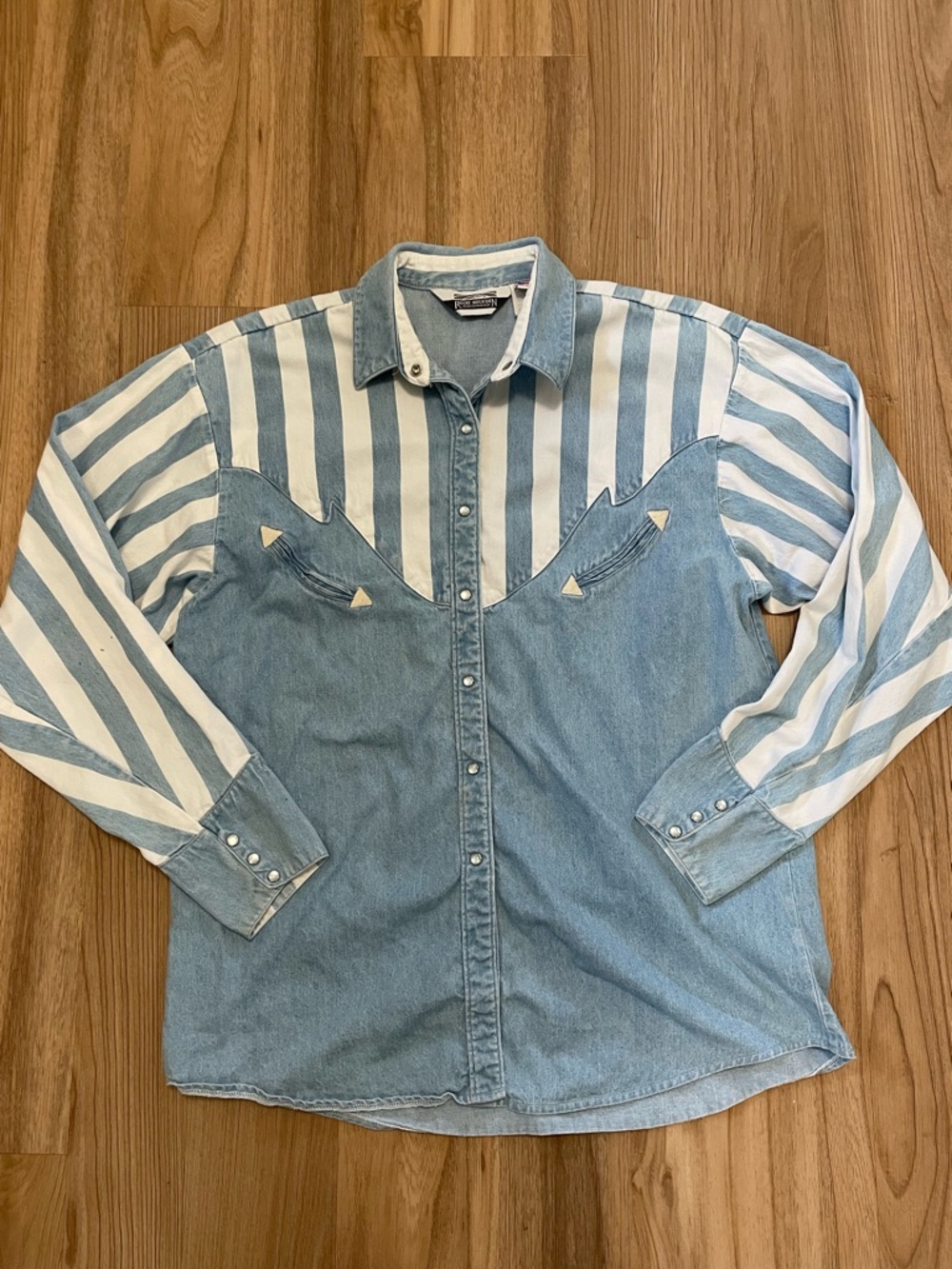 Vintage Rocky Mountain Clothing Striped Western Denim Pearl Snap Shirt Size L